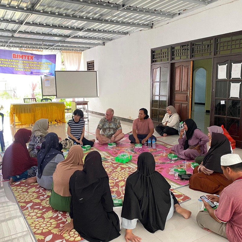 Bimbingan inkubasi bisnis para perempuan migran.